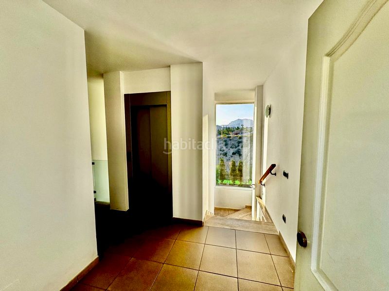 Foto aeeb2975-6003-46c0-be40-bdfcacc45058. Xalet amb aparcament piscina a Busot