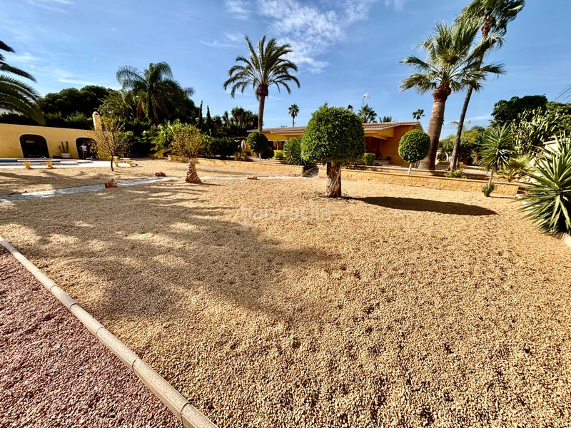 Foto 147caab0-29fa-4756-9483-240aabb0ca09. Xalet amb xemeneia calefacció aparcament piscina a Mutxamel