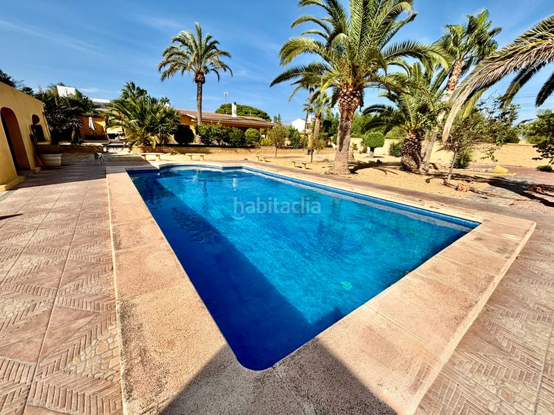 Foto 416b9ff7-db68-46f8-ad2a-635fb4e4fdc9. Xalet amb xemeneia calefacció aparcament piscina a Mutxamel