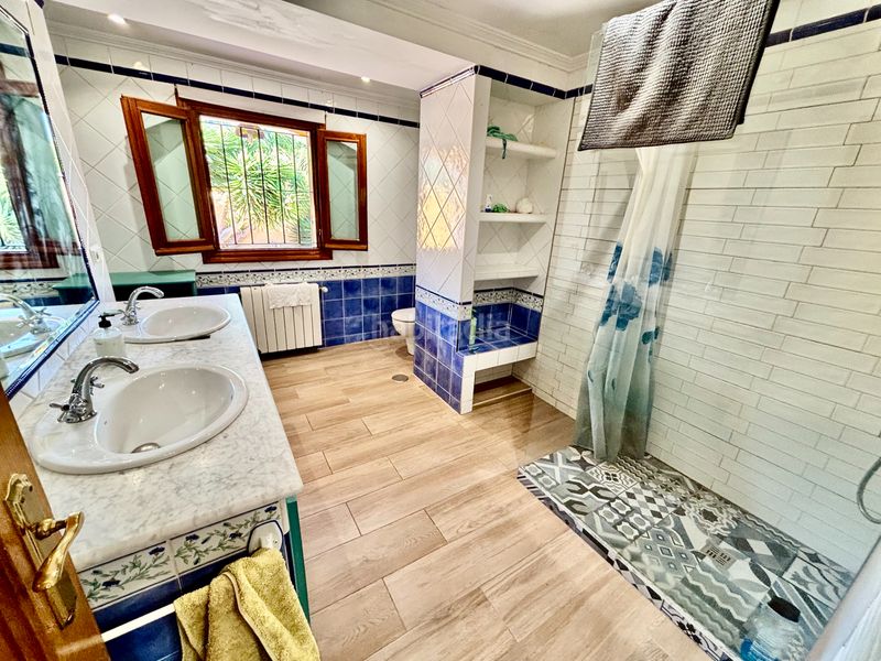 Foto 531ffd78-380e-4957-9988-ce1e6c97bc6f. Xalet amb xemeneia calefacció aparcament piscina a Mutxamel