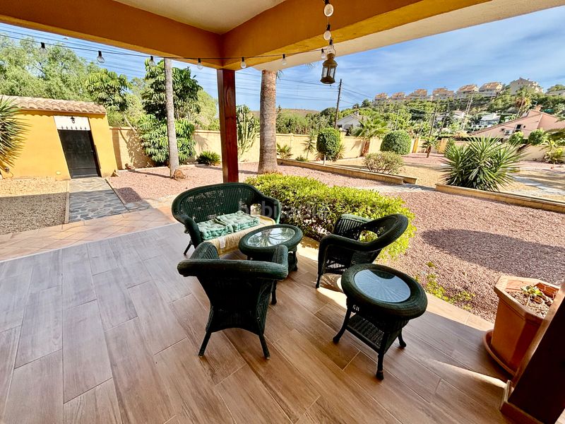 Foto bfd123b0-94b7-463e-bc1e-7fa18f1dc992. Xalet amb xemeneia calefacció aparcament piscina a Mutxamel