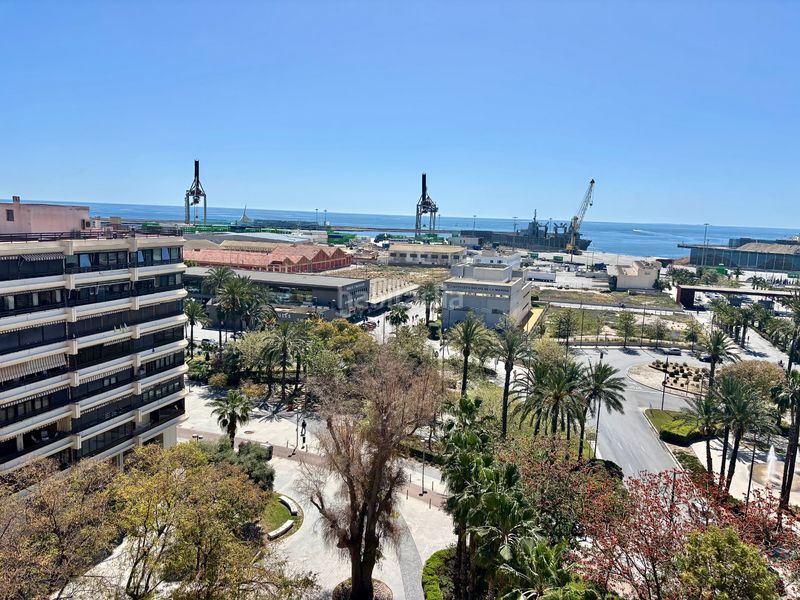 Foto b94e6ced-05e3-4cd1-8e0d-367b5e433a9e. Pis amb calefacció aparcament a Ensanche-Diputación Alicante
