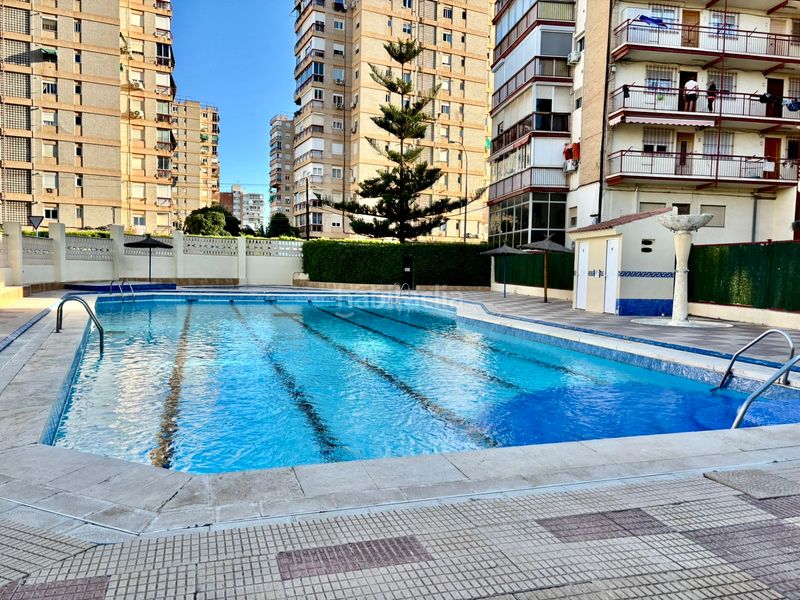 Foto a7f0c571-bcb5-413d-869a-0a3bc59bcb34. Pis amb piscina a Albufereta Alicante