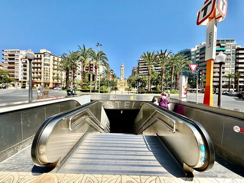 Foto aec9b8ad-3e0e-4b9d-b011-80d0644c6e28. Pis amb calefacció aparcament a Barrio del Centro Alicante