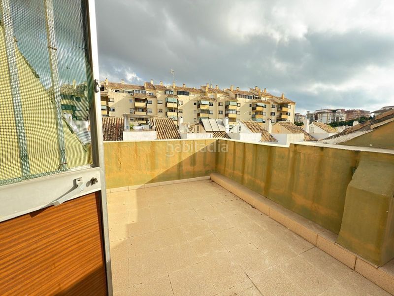 Foto 4bf9673b-0c07-414a-9bb9-75b588da50f1. Casa adossada amb piscina a Los Boliches Fuengirola