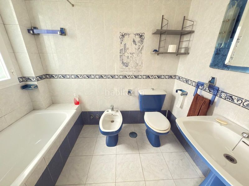 Foto 70e9034c-0f0f-4ec3-9b09-94c260152b30. Casa adossada amb piscina a Los Boliches Fuengirola