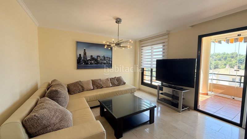 Foto cd455aa3-7515-4322-8a6c-c54abb529d12. Apartamento  con vistas panóramicas al mar en Los Pacos en Fuengirola