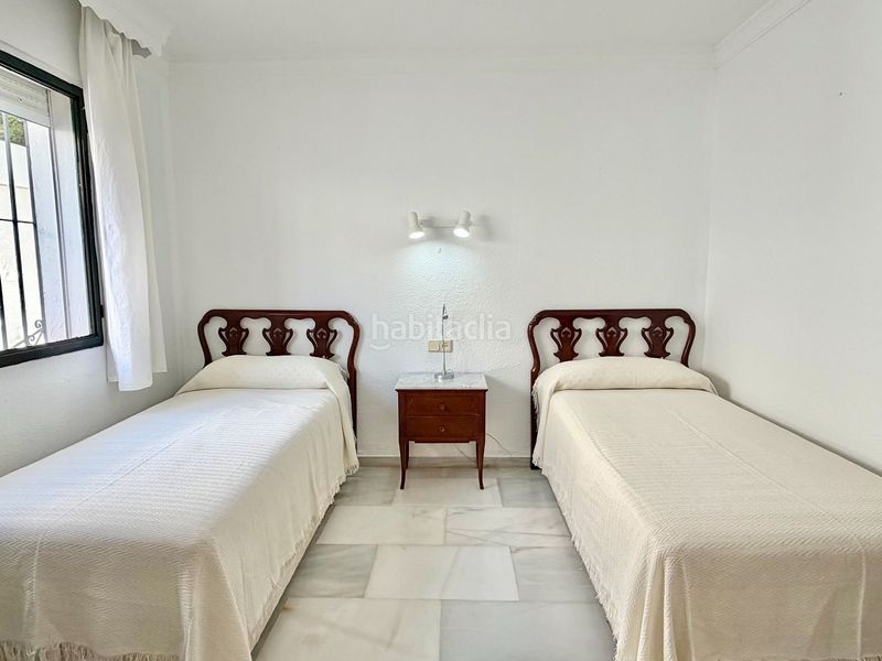 Foto 0d8e3b66-9555-416a-83a7-76fc668bfc76. Casa amb calefacció aparcament piscina a Las Brisas Marbella