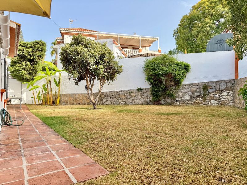 Foto 751991ac-d4ad-4f39-b5f9-1199b366c862. Casa amb calefacció aparcament piscina a Las Brisas Marbella