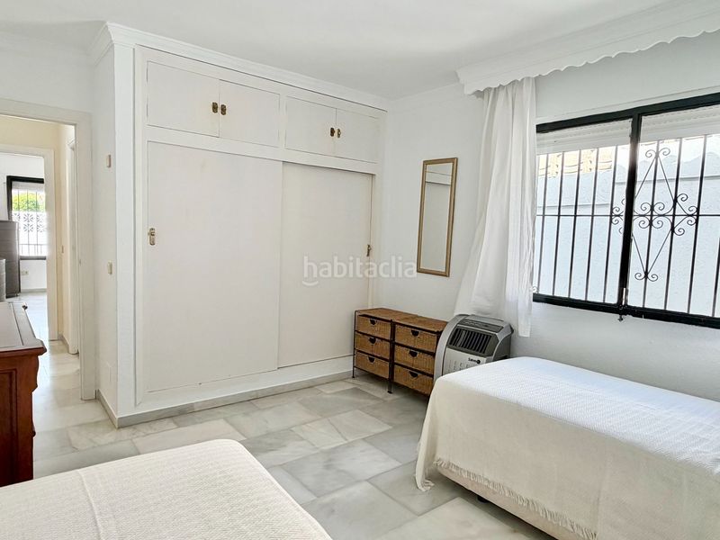 Foto 93b39cd5-396c-452b-9f60-6c281f505626. Casa amb calefacció aparcament piscina a Las Brisas Marbella