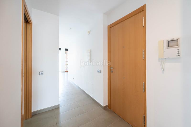 Foto a4a7ad3d-33d9-42fa-9fa9-9a3ca0b9d45d. Pis amb aparcament a Centre Mataró