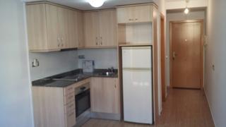 Lloguer Pis a El Palau - Escorxador. Apartamento duplex  tipo loft con terraza. un solo ambiente pero
