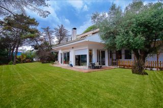 Casa a Argentona Est. Preciosa casa reformada en plena naturaleza a 2 minutos de argen