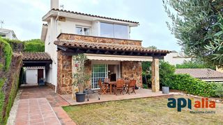 Casa a Vilassar de Dalt. Producto apialia.hay casas que simplemente te gustan... y hay ot