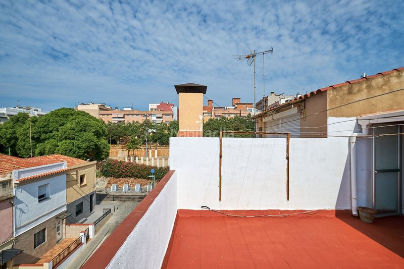 Foto 859b65df-fac6-4e48-b6d5-70d56bd2c047. Casa amb calefacció aparcament a Cerdanyola Nord Mataró