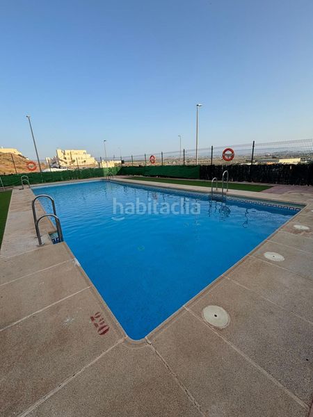 Foto 56300d38-0ad3-4648-a918-52613695cbf9. Àtic amb aparcament a puerto de Garrucha Garrucha
