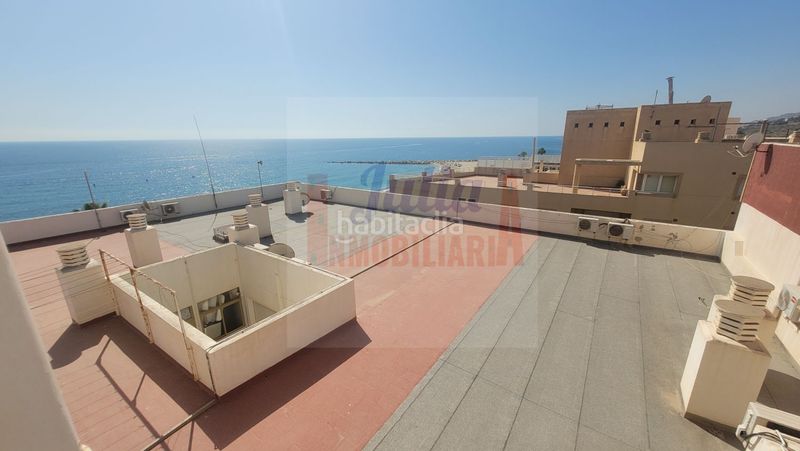 Foto 0d925f16-5ca1-40c4-802a-3e140b7cffb2. Pis amb aparcament a playa de Garrucha Garrucha