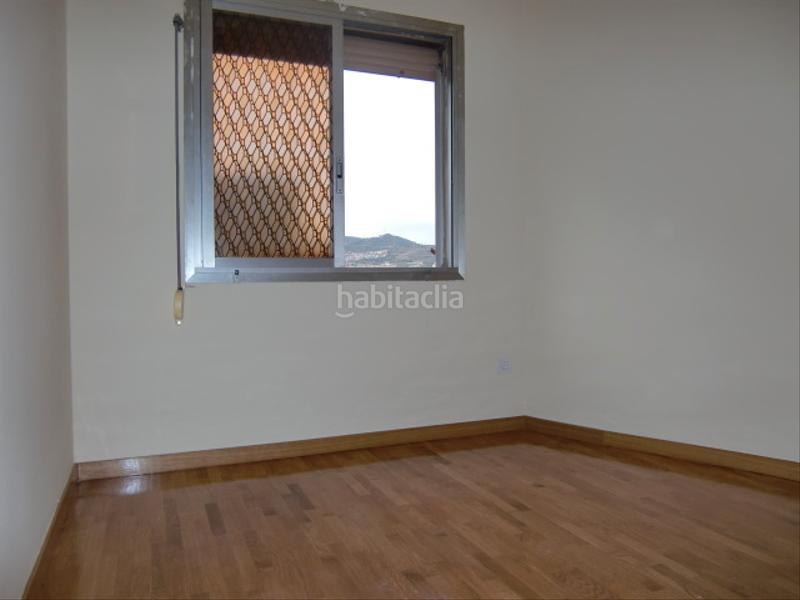 Foto 57e1cadf-1a8f-4ba5-b4cc-9a96082b5b0a. Attique dans El Raval Santa Coloma de Gramenet