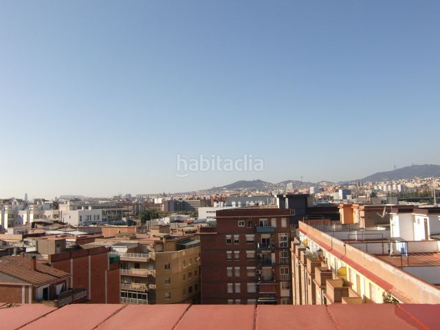 Foto 45fffddf-684f-4617-b1b5-d87764fbc384. Àtic amb calefacció a Riu Nord Santa Coloma de Gramenet