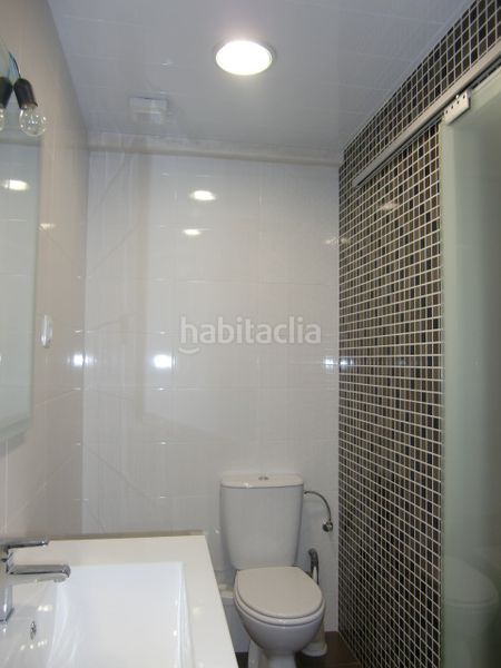 Foto c79e46cb-b2d0-4298-a42c-f7101cc6540e. Àtic amb calefacció a Riu Nord Santa Coloma de Gramenet