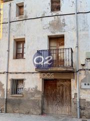 Casa aparellada  Carrer pau casals. Casa en venta en bellcaire de urgell