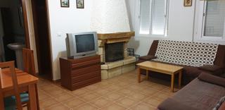 Apartament a Bosque (El). Apartamento con gran chimenea y mucha luminosidad