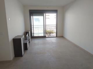Apartament a Ubrique. Apartamento nuevo a estrenar con vistas y planta baja.