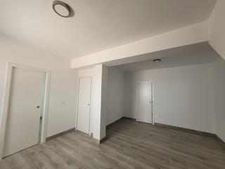 Planta baixa a Ubrique. Piso planta baja con entrada independiente