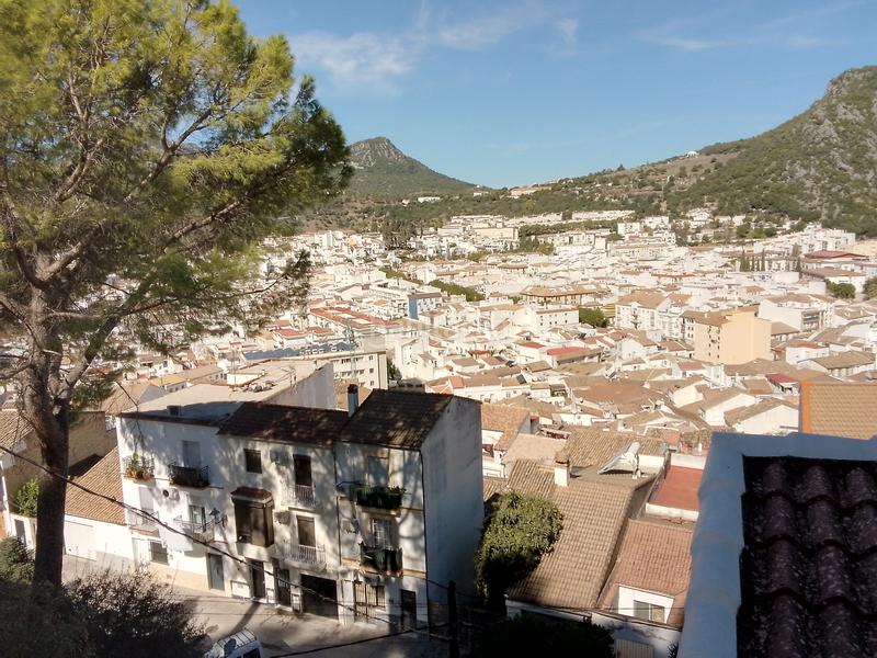 Foto 68a8e3dd-ae73-4958-b91a-bc7dd0b75da8. Casa  en venta , cádiz en Ubrique