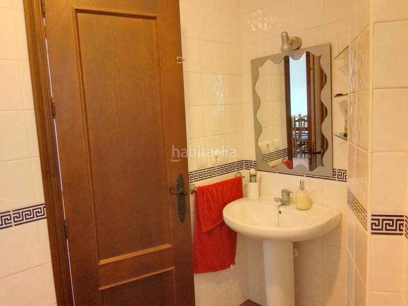 Foto b3fc4faf-c375-4bf4-be6f-7ebadd1d3a88. Maison jumelée avec cheminée dans Benaocaz