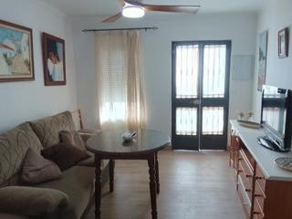 Rez-de-chaussée à Ubrique. Apartamento de planta baja de 1 dormitorio reformado
