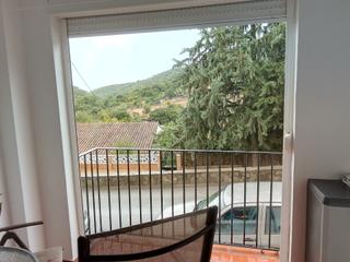 Apartament a Grazalema. Apartamento planta baja con terraza con vistas