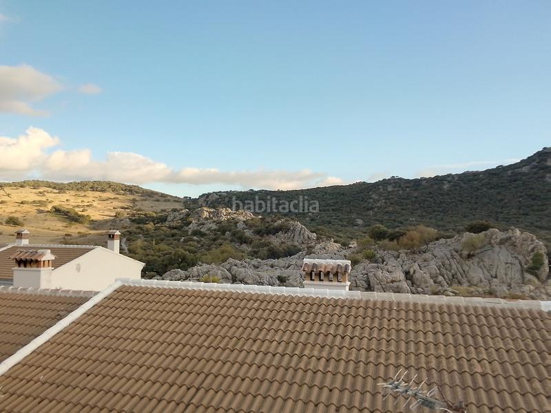 Foto 1b722948-000b-4f7e-8008-588402c2e343. Casa adossada amb xemeneia a Villaluenga del Rosario