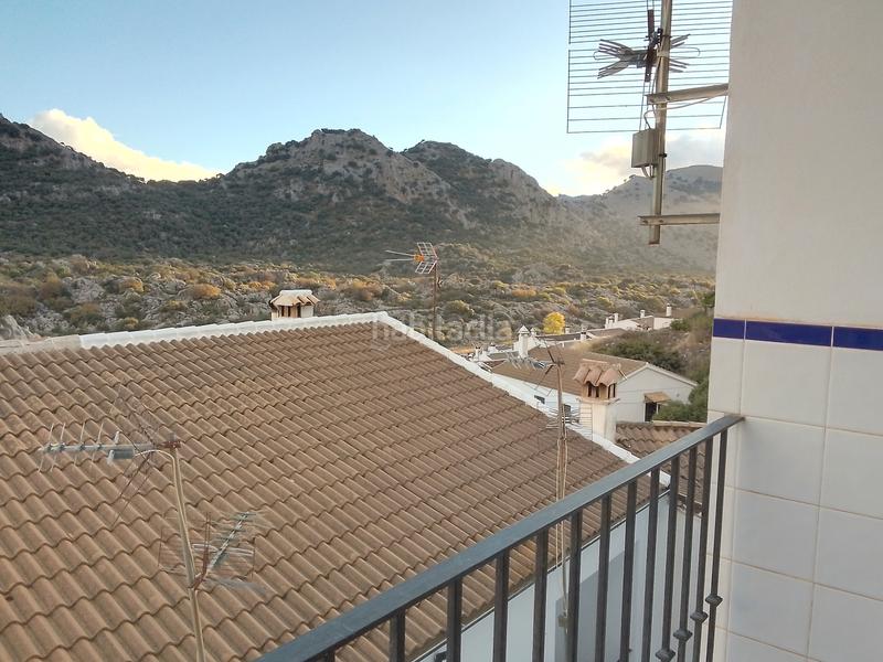 Foto 9a626c05-2f1b-41ae-9a6a-c3d52c3e242f. Casa adossada amb xemeneia a Villaluenga del Rosario