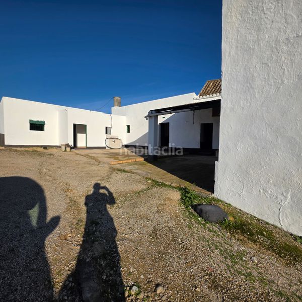 Foto eea18cc6-e4e9-41e2-a6ec-1e3ae1257b81. Finca rústica a Arcos de la Frontera