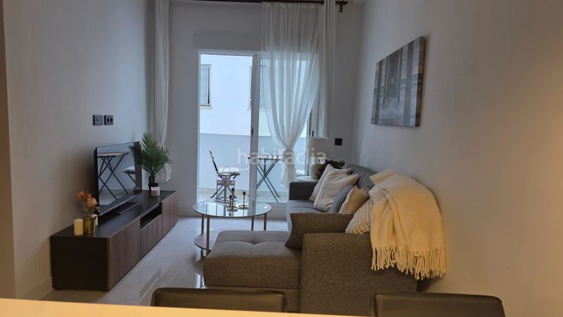 Foto ff4b276f-d7ac-4156-a3cc-304c361dc866. Piso  en venta en Ubrique