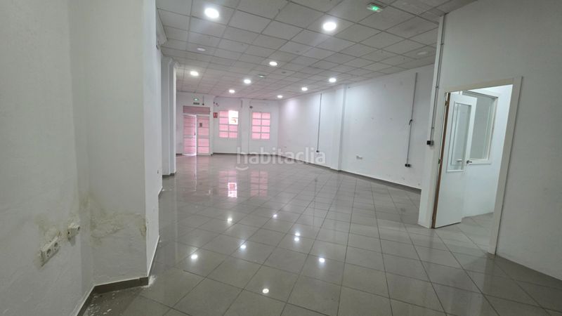 Foto 62dd01b1-9ce9-42c2-a65f-4ec87eb86a75. Local comercial a Ubrique
