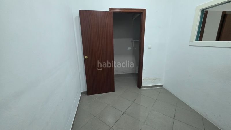 Foto cba579c6-f5e3-4454-aa4c-41afe3c9d48f. Local comercial a Ubrique