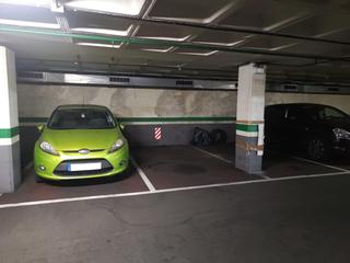 Parking voiture à Sants. 3 plazas a la venta se venden también por separado  finca del 19