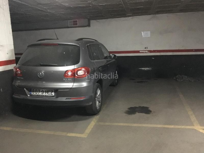 Foto 542b2b33-ac03-4f6c-9ac3-3e42ea8b10d5. Miete autoparkplatz in calle sant felip 6 in Centre Masnou (El)