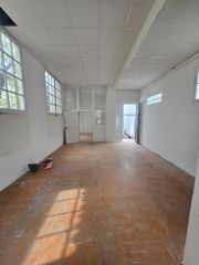 Miete Fabrikhalle in Carrer ignasi de bufala 5. Nave centrica