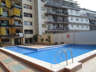 Miete Etagenwohnung  Calle sant miquel 107. Con piscina, conserje y exterior
