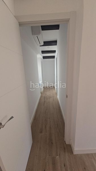 Foto d2e29f86-abc0-478f-b68a-e3dc62677028. Casa adossada a Alella