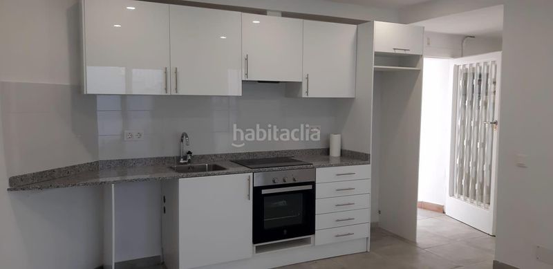 Foto d345fe49-1e2d-4a92-82de-a96700e281cc. Casa adossada a Alella