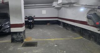 Aparcament cotxe a Carrer del Comte d'Urgell