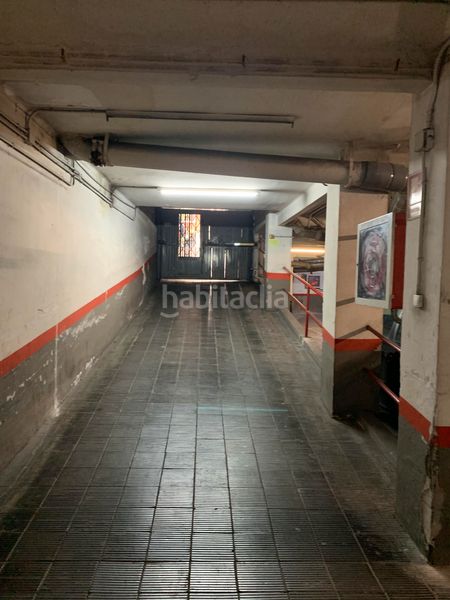 Foto f7bc51fb-ffc4-4e0f-8620-a5e9f691600c. Autoparkplatz in n/a in Sants Barcelona