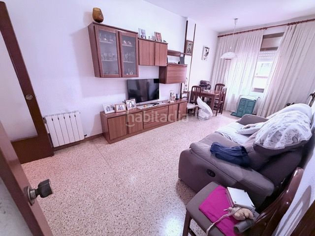 Foto d84ab6d2-f591-4706-97c3-f1a7e024f123. Piso en Prosperitat Barcelona