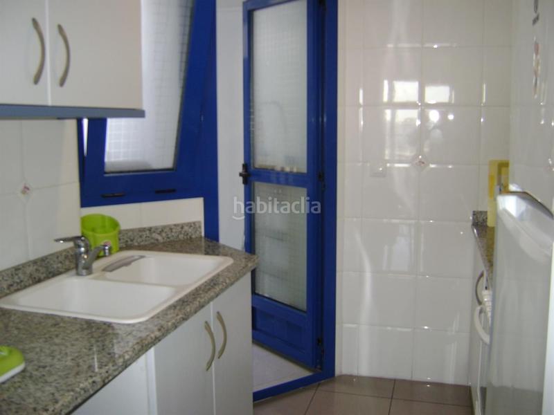 Foto eab81504-169d-45cd-8710-ed1dcdfa4417. Alquiler piso apartamento en primera línea de playa, amueblado y garaje en Alboraya