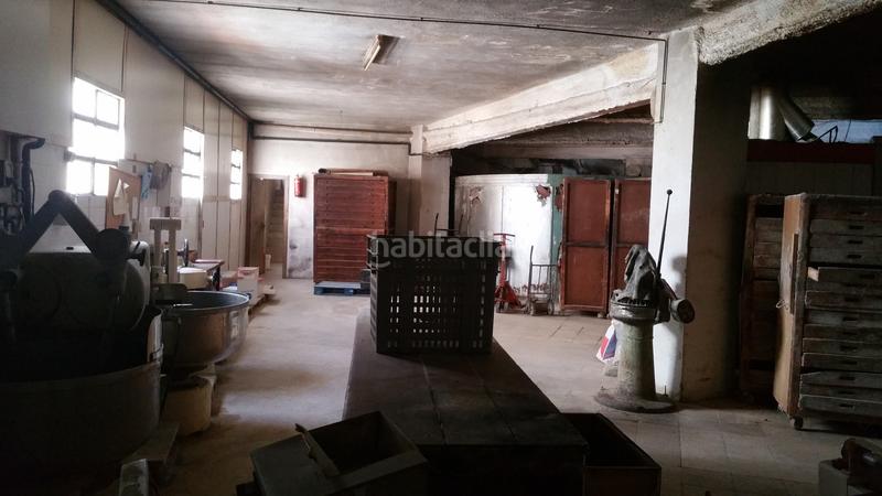 Foto b929e911-b4bf-4d9e-b197-51a1e706659c. Local commercial dans Llatí Santa Coloma de Gramenet