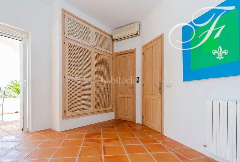 Foto a4bb75c1-4fcb-4d18-abb0-eb2af3d44a3f. Casa adossada amb piscina a Sant Carles Santa Eulària